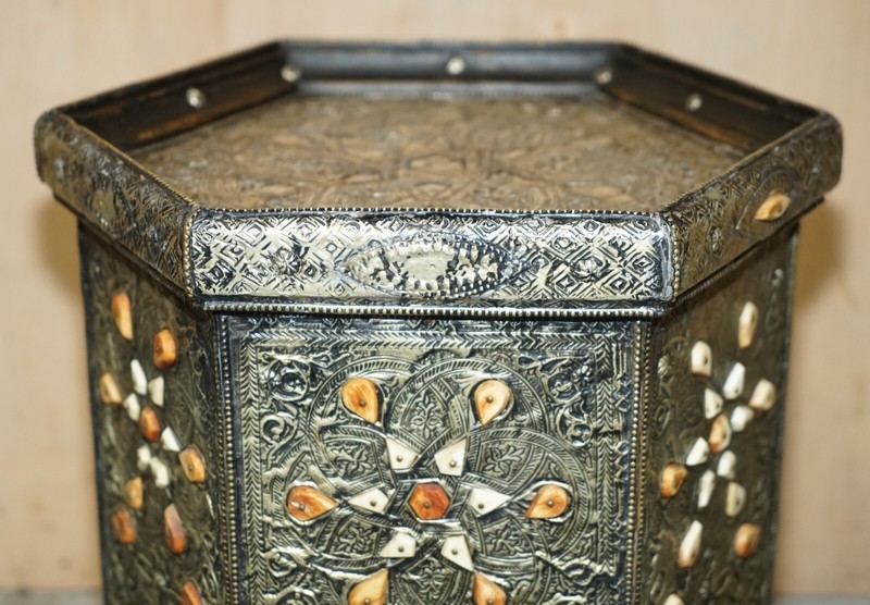 ANTIQUE INDIAN REPOUSSE PEWTER WITH STONE INLAID DETAILING SIDE LAMP WINE TABLE gallery