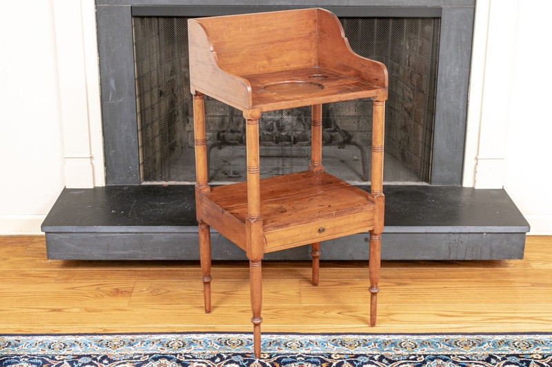 Early 20th Century Antique English Wash Stand Or Side Table