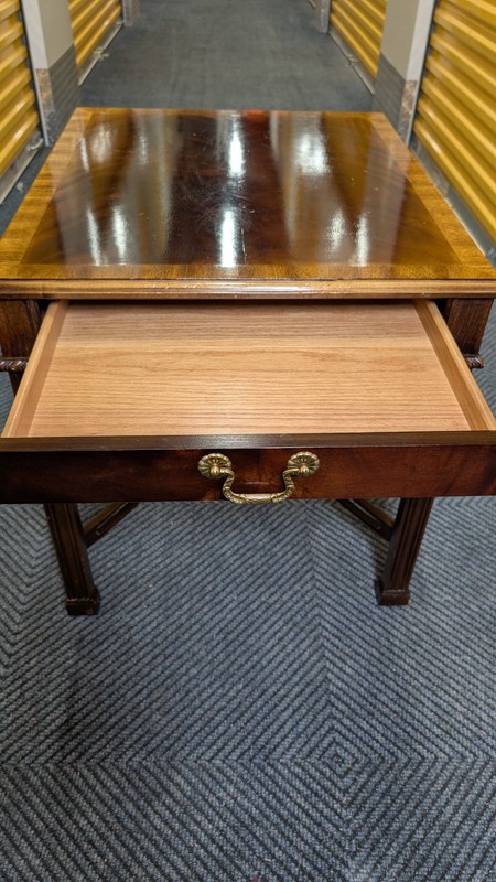 Vintage Drexel Heritage Chippendale Banded-Top Accent Table with drawer 1991 USA gallery