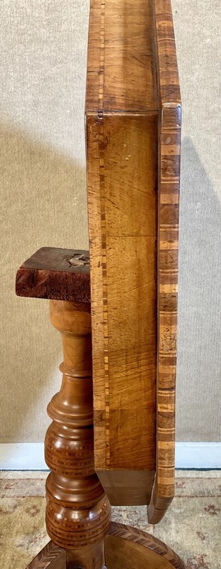 19th Century Inlaid Tilt-Top Octagonal Tea Table gallery