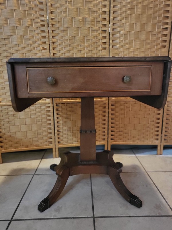 Regency Mahogany Pair Of Pembroke Drop Leaf Side Tables Vintage 1940's gallery
