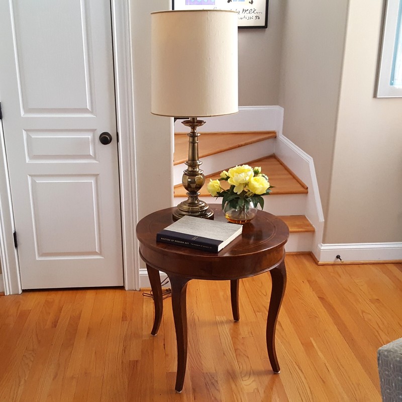 Midcentury Italian Walnut Round Table Banded Veneer Top Elegant Cabriole Legs!