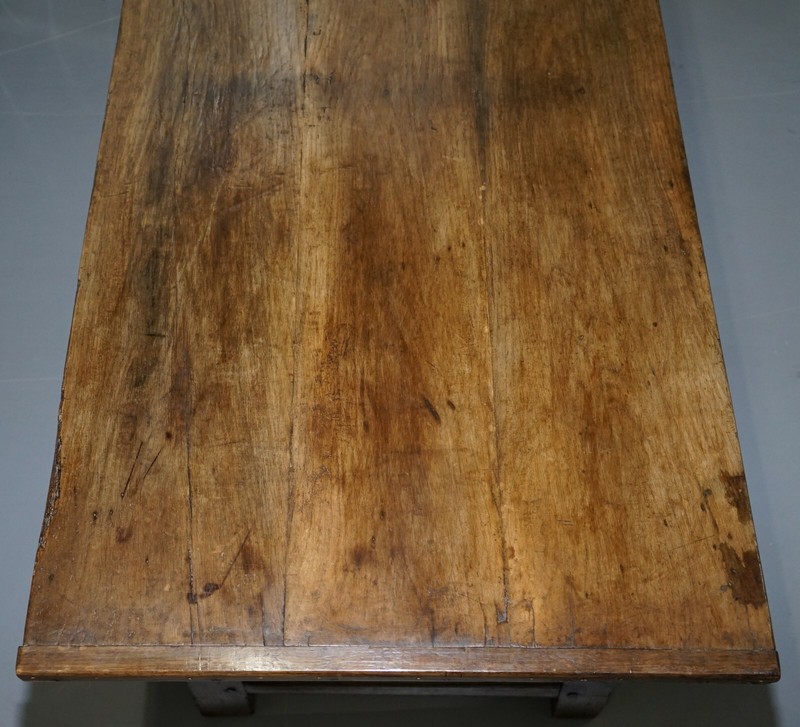 VERY RARE CHARLES I 1630 OAK REFECTORY DINING HALL TABLE, PLAISH HALL SHROPSHIRE gallery
