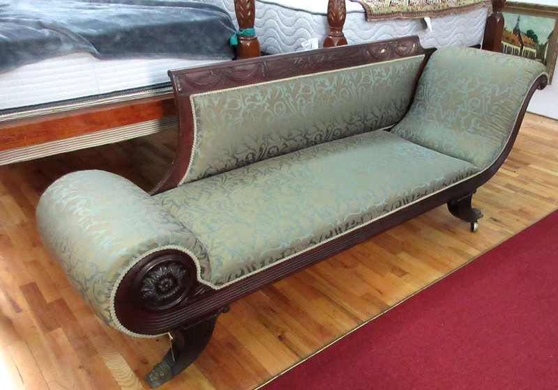 V. RARE 88″ AMERICAN FEDERAL RECAMIER POSSIBLY DUNCAN PHYFE, ANTIQUE CLASSICAL