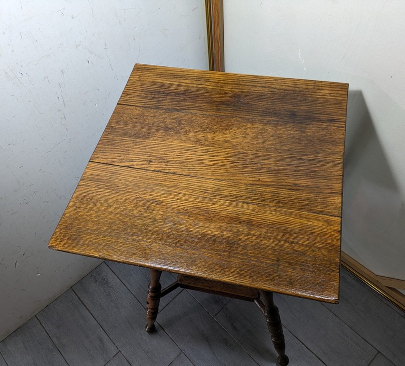 Antique Rustic Victorian Square Oak Wood Parlor Table Turned Legs C94 gallery