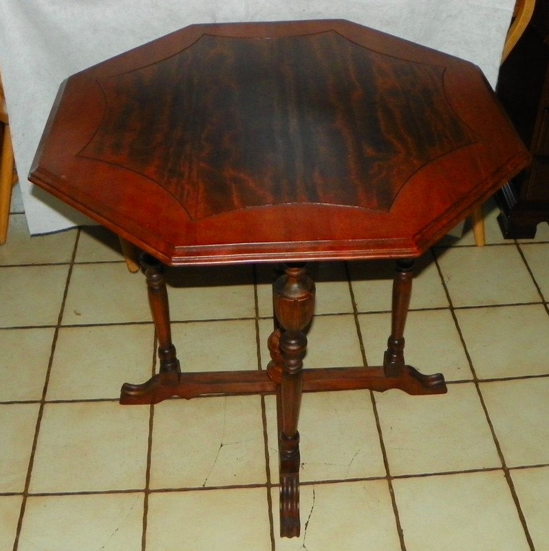 Mid Century Cherry St. Johns Lamp Table / Center Table (PRT5)