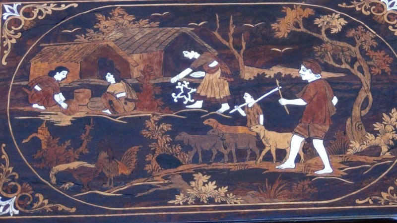 ANTIQUE 19c INDIA MAHOGANY WOOD INLAY COFFEE TABLE gallery