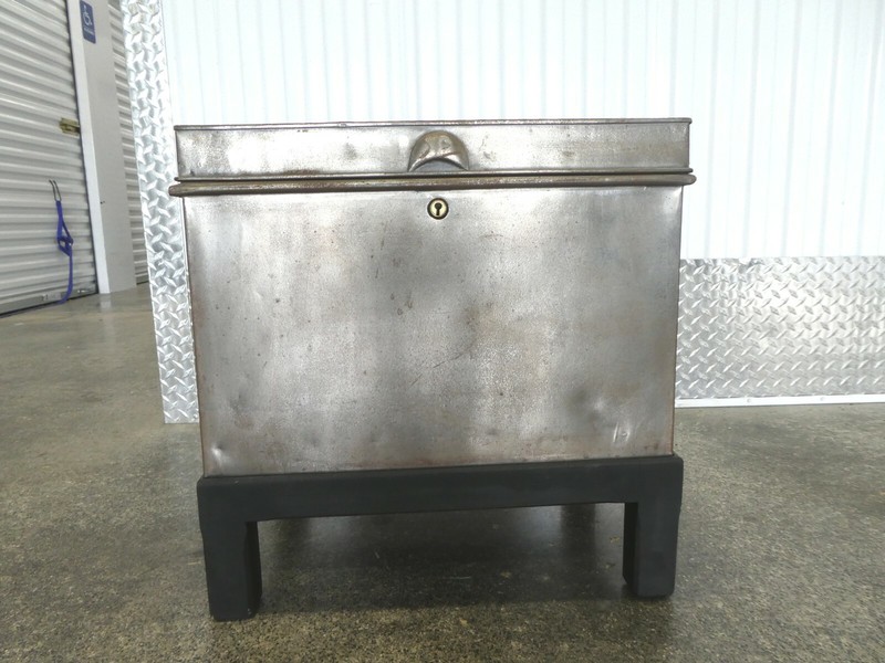 19TH CENTURY ENGLISH TOLE BOX ON STAND