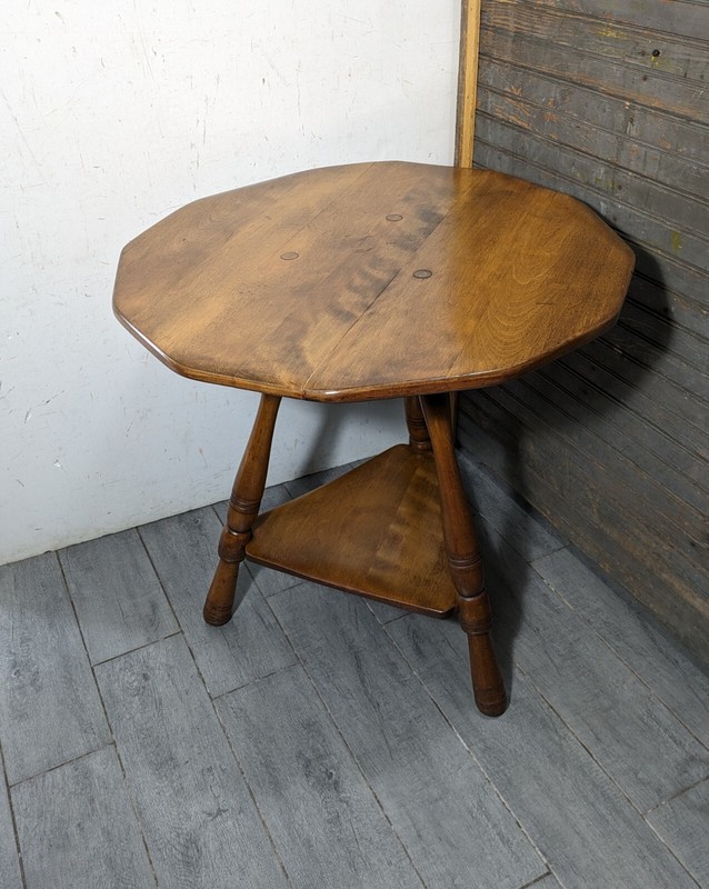 Vintage Cushman Colonial Creation Rustic Solid Maple Wood 3-Leg Table