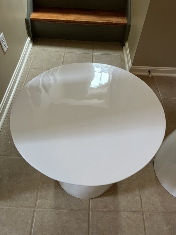 Pair Of MCM Small Parabel Table By Eero Aarnio In White Fiberglass gallery