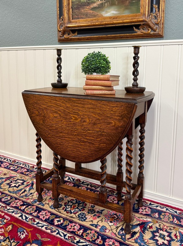 Antique English Table Drop Leaf Gateleg Barley Twist Oak Oval c. 1920-30s