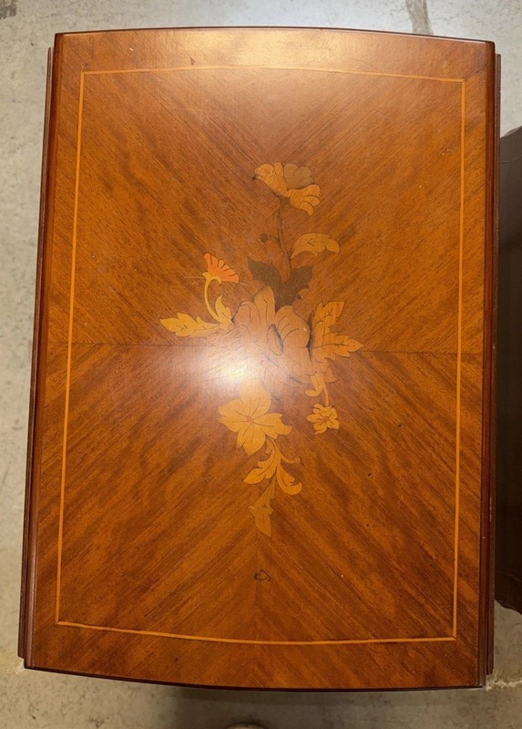 Pair Of 1920’s Inlaid French Style Marquetry Inlaid Drop Leaf End Tables gallery