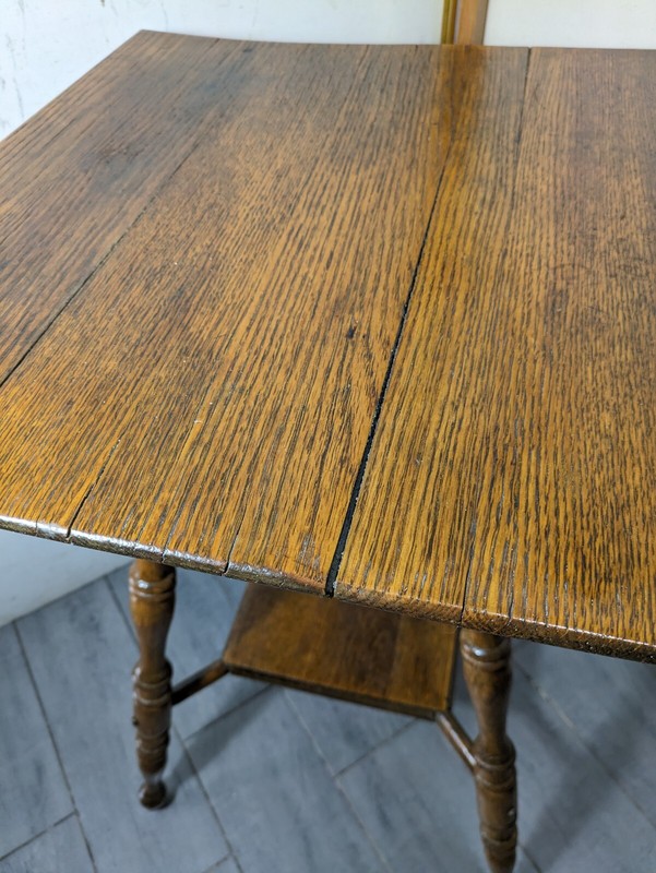 Antique Rustic Victorian Square Oak Wood Parlor Table Turned Legs C94 gallery