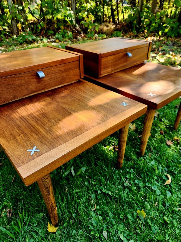 Mid Century Walnut Side Table by Merton GerShun for American of Martinsville