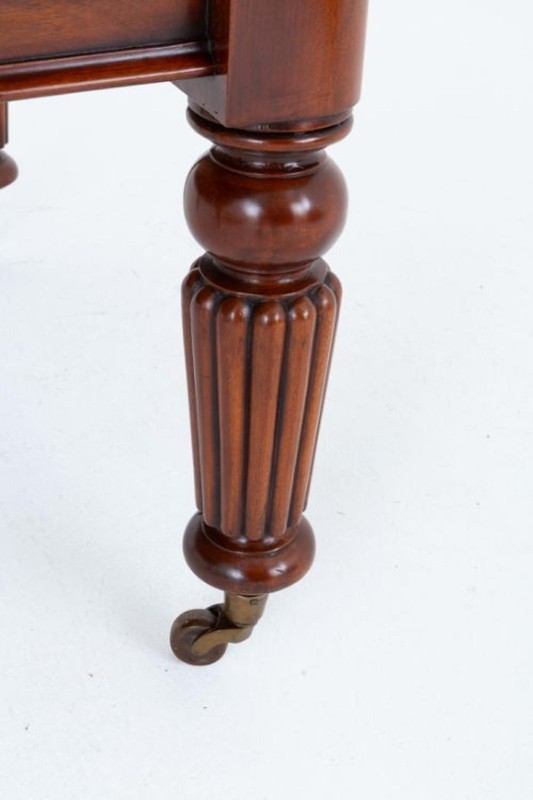 William IV Dining Table Mahogany Extending 14 Seater J Fitter gallery