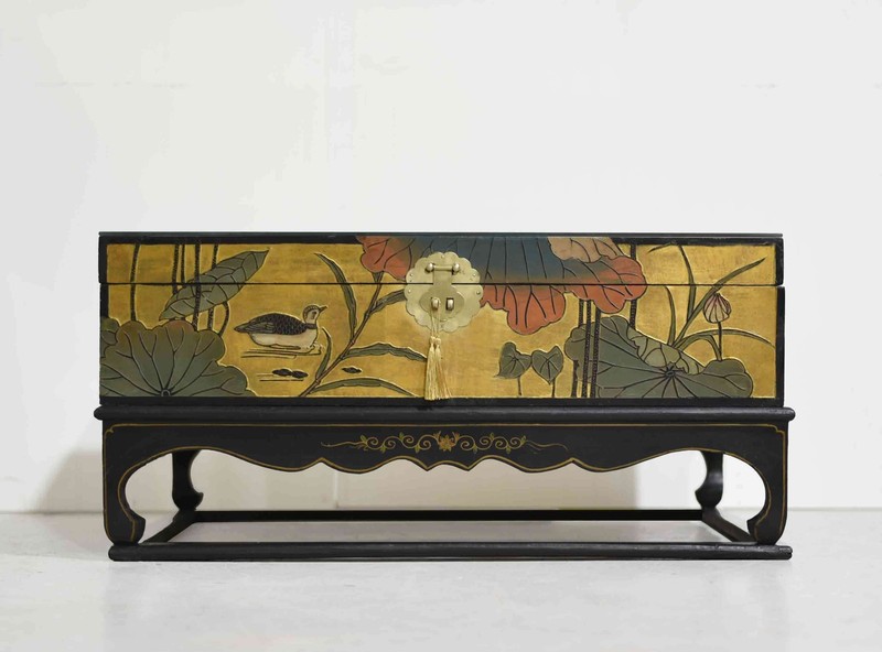 Mid Century Chinoiserie Gold Lotus & Birdlife Motif Coffee Table gallery