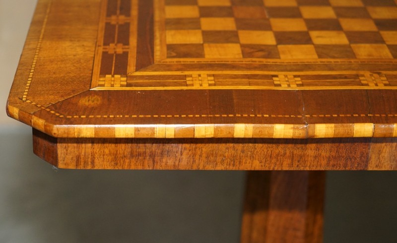 ANTIQUE RESTORED WILLIAM IV CIRCA 1830 MAHOGANY & WALNUT WOOD CHESSBOARD TABLE gallery