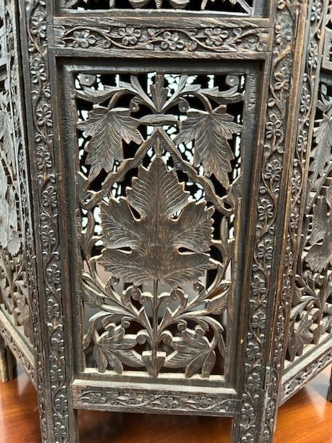Exquisite Antique Hand Carved Indian Foliate Octagonal Table 19th Century gallery