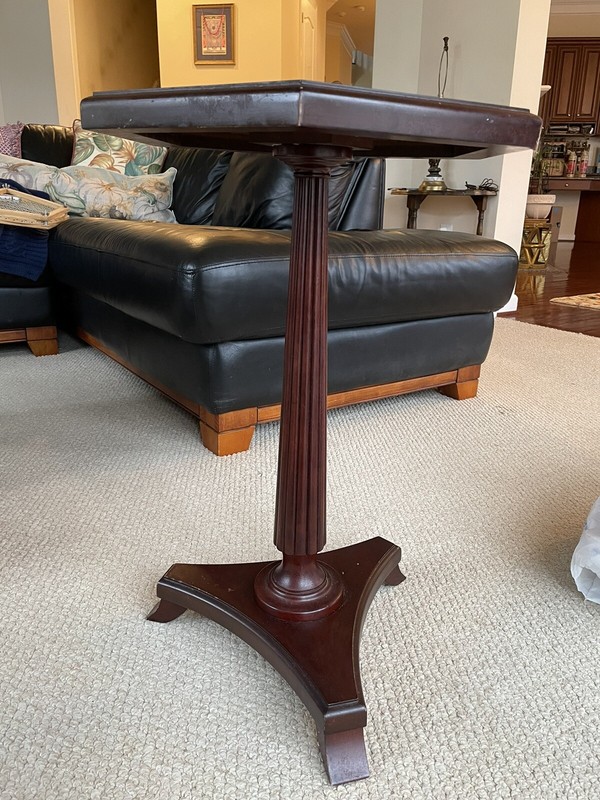 Bombay Company Pedestal Table 26” Vintage Solid Wood