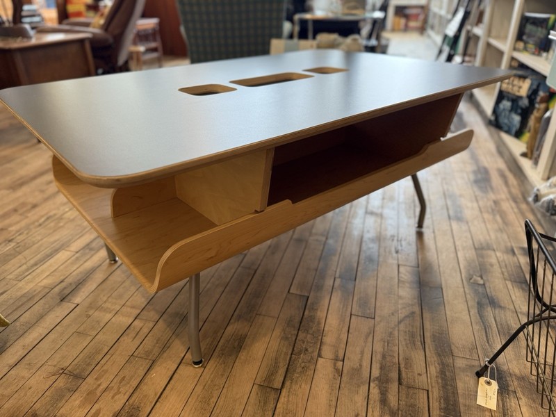Herman Miller Komatsu Molded Plywood Low Coffee Table – Mid Century Modern gallery