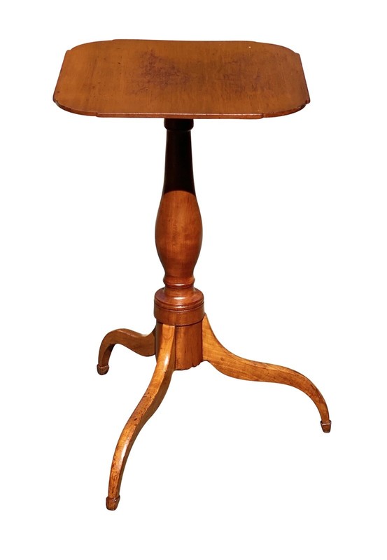 ANTIQUE FEDERAL PERIOD CHERRY CANDLESTAND / END TABLE WITH OVOLO TOP gallery