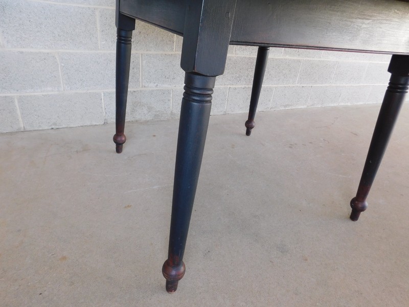 Great Windsor Chair Co Round Shaker Farmhouse Style Dining Table 46"W gallery