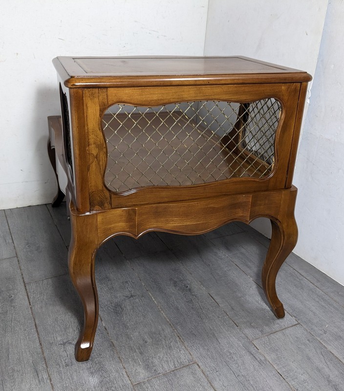 Vintage Townsend Grand Rapids French Provincial Leather Top 2-Tier Step Table B gallery