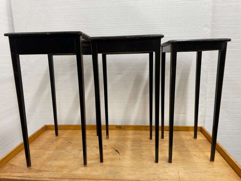 Black Paint decorated Nesting Tables set of 3 Glass Tops solid wood tables gallery