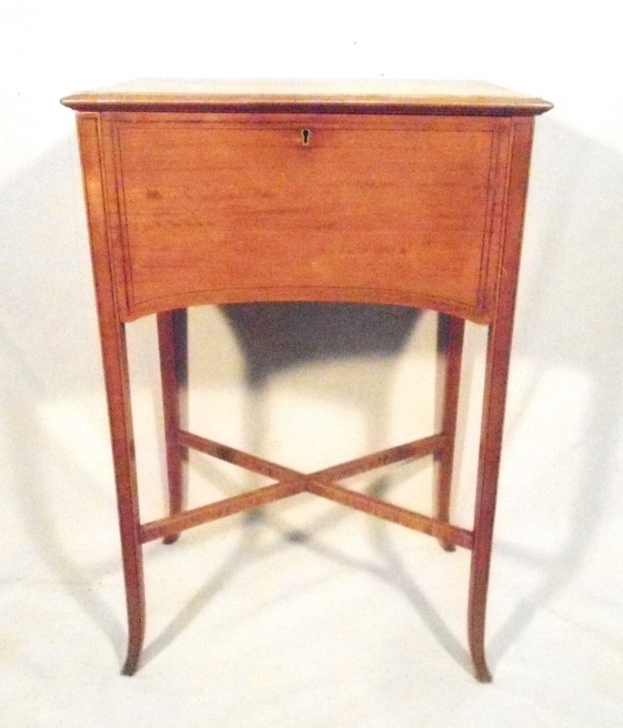 ANTIQUE 19th CENTURY SATINWOOD CLASSICAL REGENCY SEWING STAND