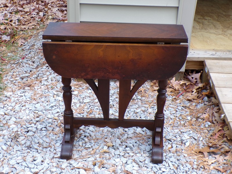Vintage Small Art Deco Drop Leaf Walnut Accent Side Table