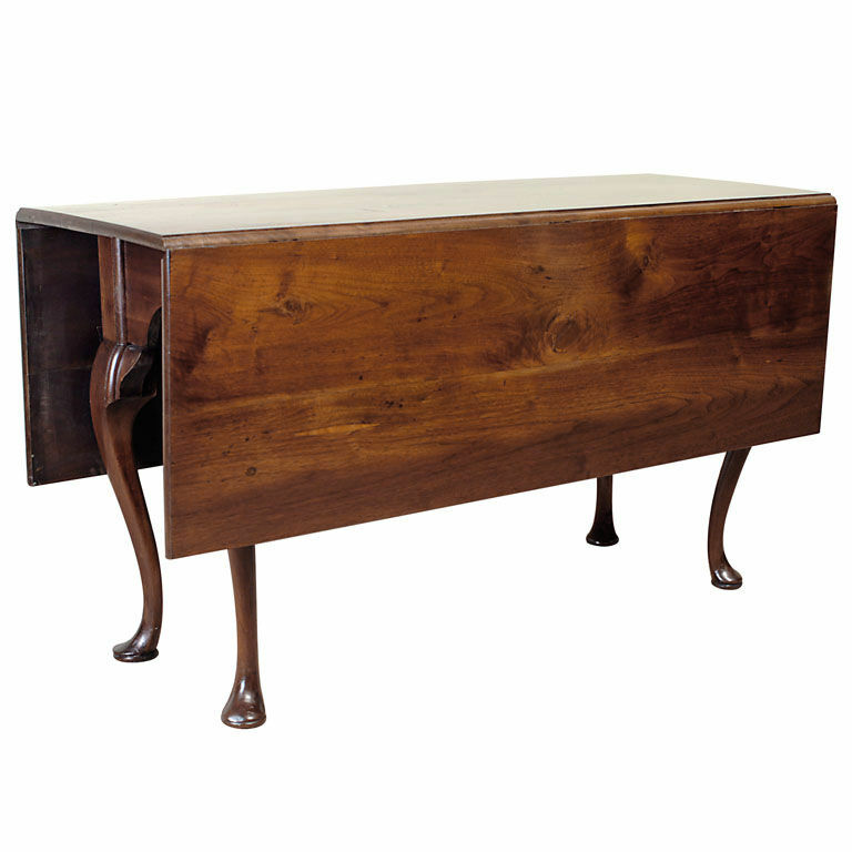 Philadelphia Area, Mid 18th c.Rectangular Walnut Drop Leaf Dining Table