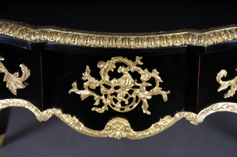 French Coffee Table In Louis XV Style From The 20th Century, Black Gold gallery