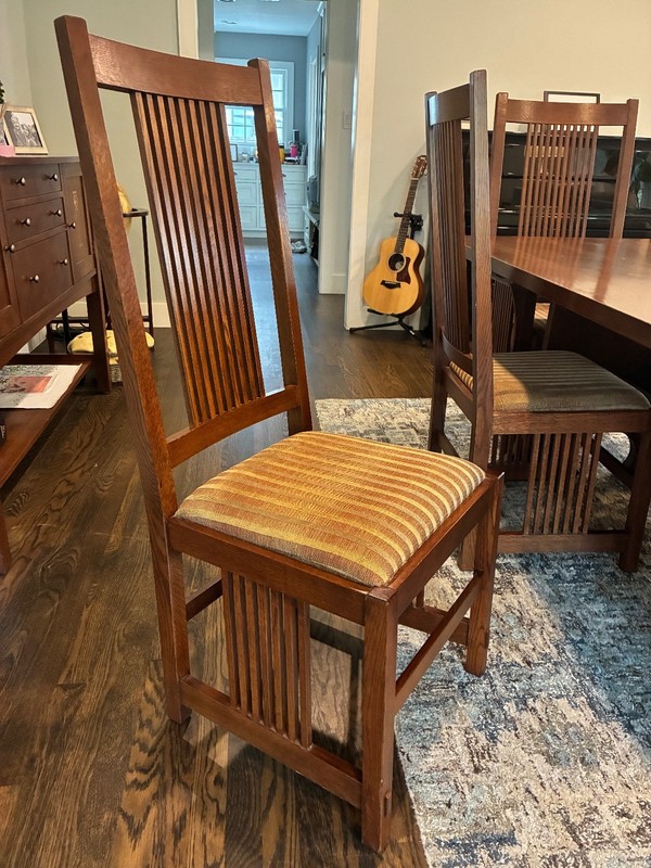 STICKLEY MISSION OAK TRESTLE DINING ROOM TABLE SET WITH SPINDLE ARM/ SIDE CHAIRS gallery