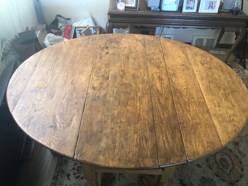  Solid Oak Drop Leaf Gate Leg Dining Table (excellent condition)