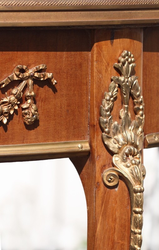 An Exceptional Mahogany Gueridon Table gallery