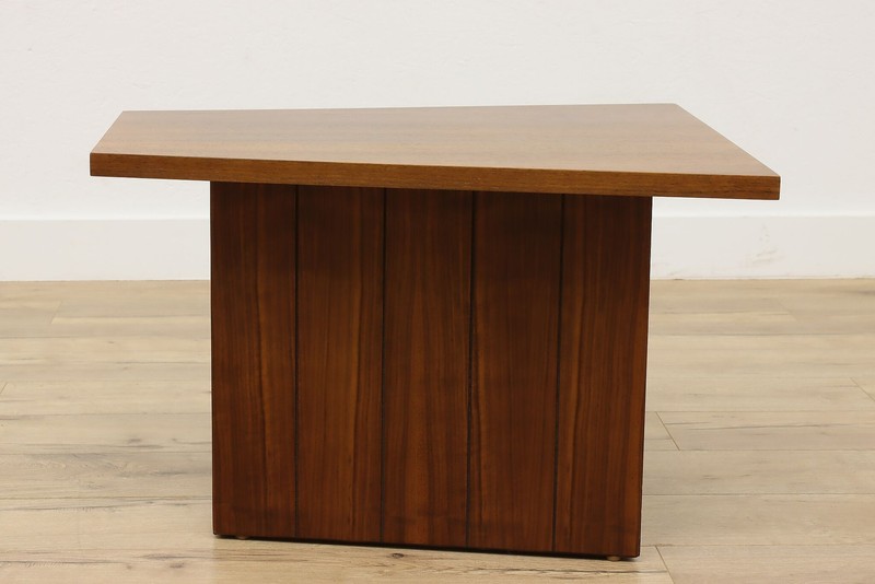Lane Midcentury Modern Vintage Walnut Coffee or Side Table #50908 gallery