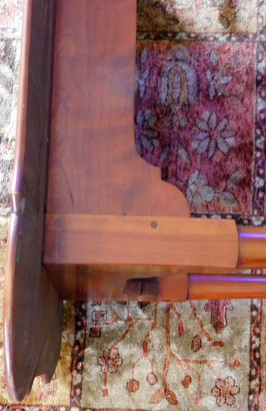 Eldred Wheeler Queen Anne Style Maple Beautiful Tea Table gallery
