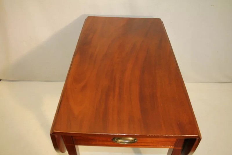 Gorgeous English Sheraton Inlaid Solid Mahogany Pembroke Table, Late 18th C. gallery