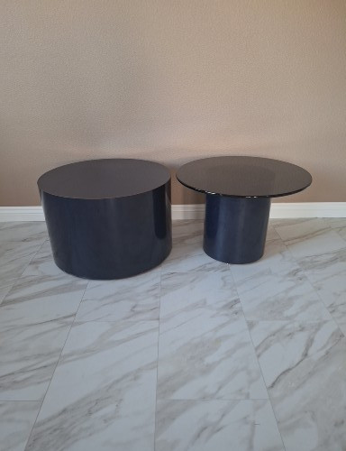 Le Vone Mfg Vintage Blue Drum Side Table & Matching Unbranded Glasstop Table