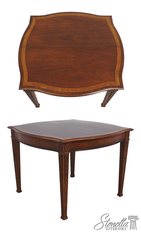 L72481: HENREDON Chippendale Mahogany Dining Room Breakfast Table