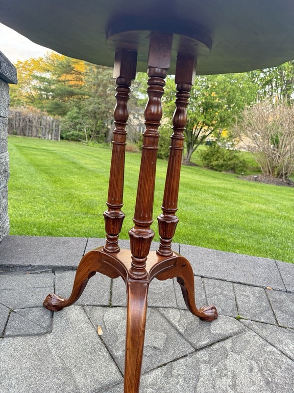 Vintage Pie Crust Triple-Pillar Pedestal Table | Ball & Claw Feet H29xD26” gallery