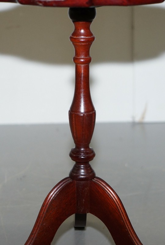 BEVAN FUNELL CHARMING GREEN LEATHER VINTAGE MAHOGANY TRIPOD LAMP SIDE END TABLE gallery