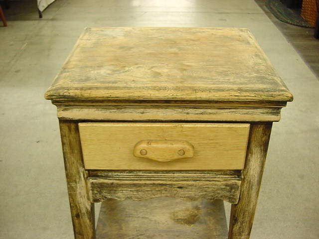 VINTAGE MCM OLIVE & MYERS NIGHT STAND TABLE gallery