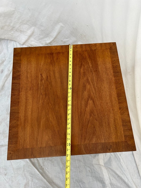 Henredon Nightstand Side Table with one Drawer and bottom Shelf Circa70 gallery
