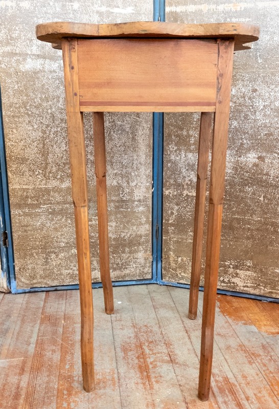 Antique American Shaker Style Side Table Work Stand Unusual Cabriole Legs gallery