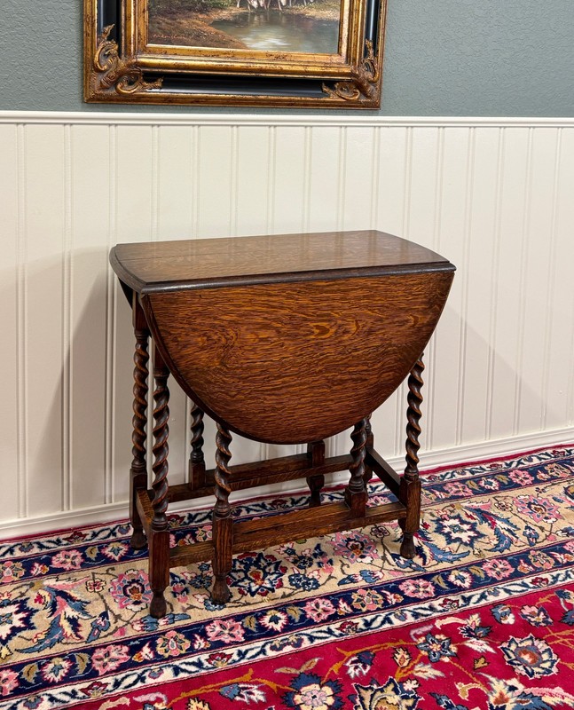 Antique English Table Drop Leaf Gateleg Barley Twist Oak Oval c. 1920-30s gallery