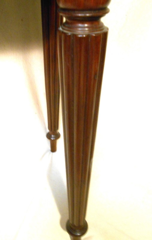 ANTIQUE 18th C. SHERATON COOKIE CORNER REEDED LEG CARD TABLE~ FLAME BIRCH PANEL gallery