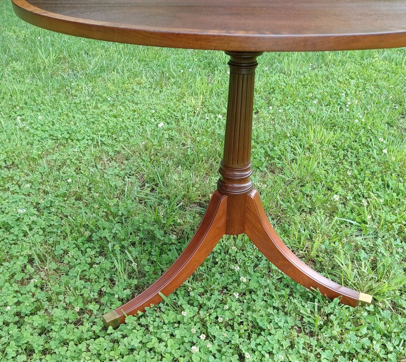 Mahogany Round Parlor Table / Lamp Table / Center Table (PRT145) gallery