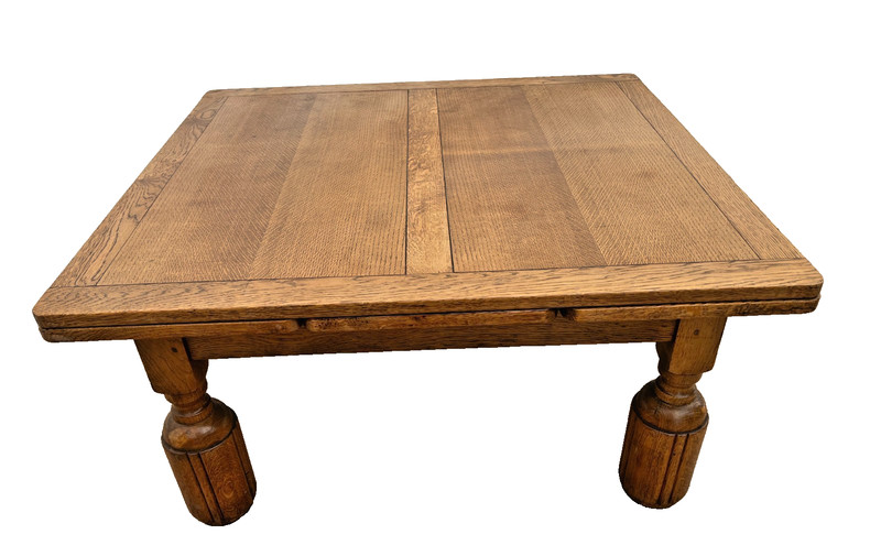 Farmhouse English Tudor Expansion Coffee Table Turned Bulbous legs Quarter sawed gallery