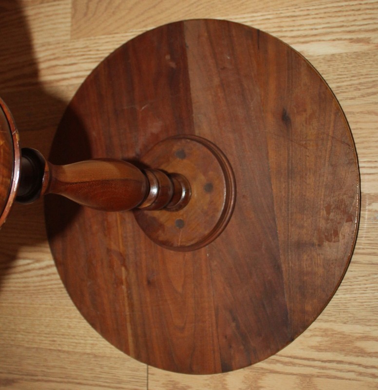 VINTAGE MID CENTURY SOLID CHERRY WOOD END SIDE TABLE ROUND TOP 24.5" gallery